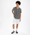 Chemise manches courtes et col cubain en viscose rayée homme